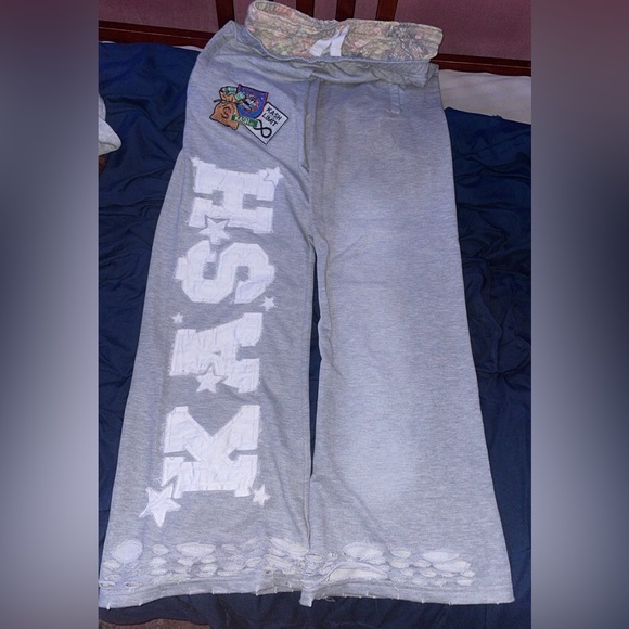 Meet the Posher Other - 2face Brand
Very Baggy